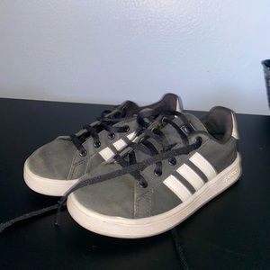 Adidas sneakers boys